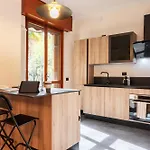 Frassini Flexyrent Apt. Aircon * Милан