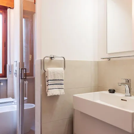 Frassini Flexyrent Apt. Aircon * Milán